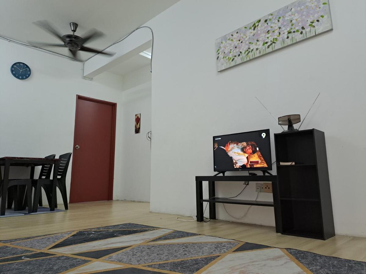 1201 Apartment Ladang Tok Pelam Tepipantaibatuburuk Kuala Terengganu Exteriör bild